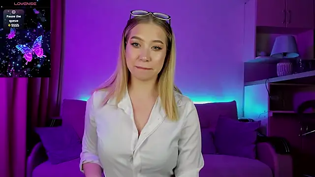 Snapshot of Annabelle_Art chatting on February 28, 2025, 9:12 pm Annabelle Art online show from February 28, 2025, 9:12 pm