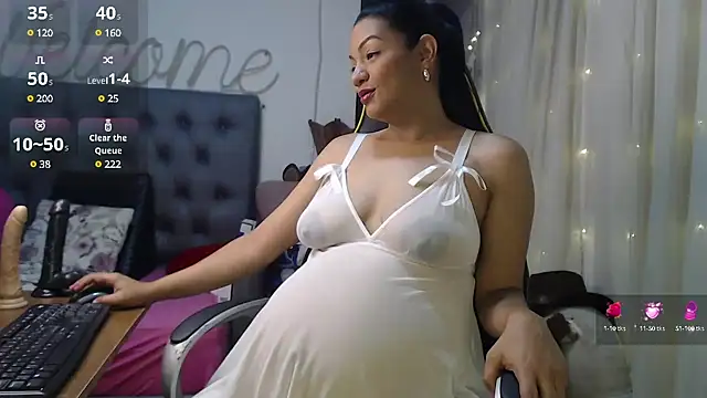 Horny mami12 online show from February 8, 2025, 9:04 pm