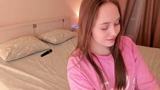 Snapshot of endlesssoffi chatting on March 15, 2025, 11:06 pm endlesssoffi online show from March 15, 2025, 11:06 pm