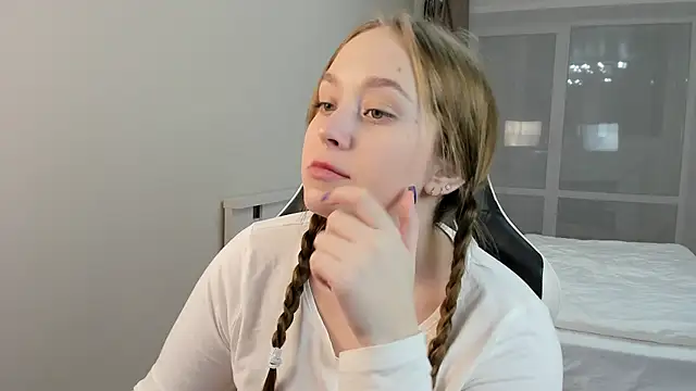 Snapshot of endlesssoffi chatting on December 20, 2024, 1:03 am endlesssoffi online show from December 20, 2024, 1:03 am