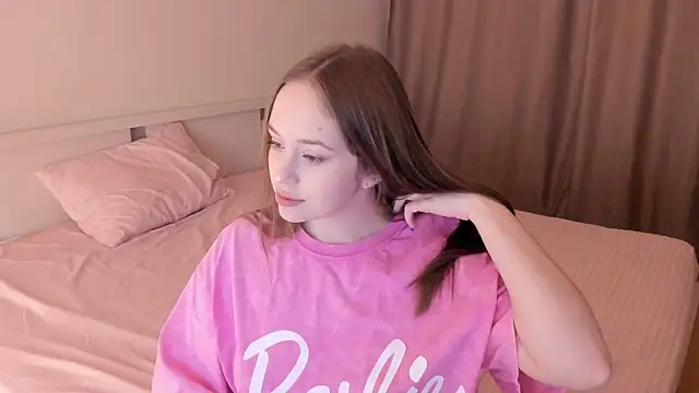 Snapshot of endlesssoffi chatting on January 3, 2025, 10:29 pm endlesssoffi online show from January 3, 2025, 10:29 pm