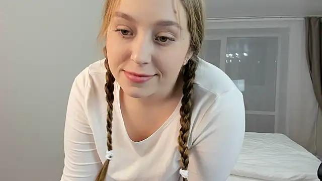 Snapshot of endlesssoffi chatting on December 19, 2024, 10:00 pm endlesssoffi online show from December 19, 2024, 10:00 pm