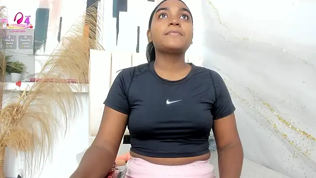 kayna gomez online show from March 19, 2026, 7:14 pm