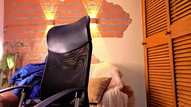 Dylanstonne online show from January 12, 2026, 2:29 am