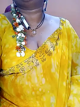 Snapshot of Sexy-Telugunayana2 chatting on March 5, 2025, 4:24 am Sexy-Telugunayana2 online show from March 5, 2025, 4:24 am