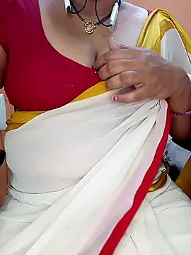 Snapshot of Sexy-Telugunayana2 chatting on February 13, 2025, 7:21 pm Sexy-Telugunayana2 online show from February 13, 2025, 7:21 pm