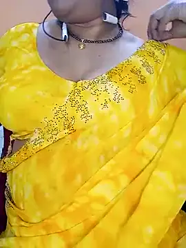 Snapshot of Sexy-Telugunayana2 chatting on March 15, 2025, 6:43 pm Sexy-Telugunayana2 online show from March 15, 2025, 6:43 pm