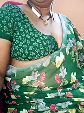 Snapshot of Sexy-Telugunayana2 chatting on March 6, 2025, 6:59 pm Sexy-Telugunayana2 online show from March 6, 2025, 6:59 pm