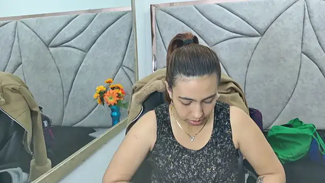 Tammy Blackk online show from November 16, 2025, 4:06 am