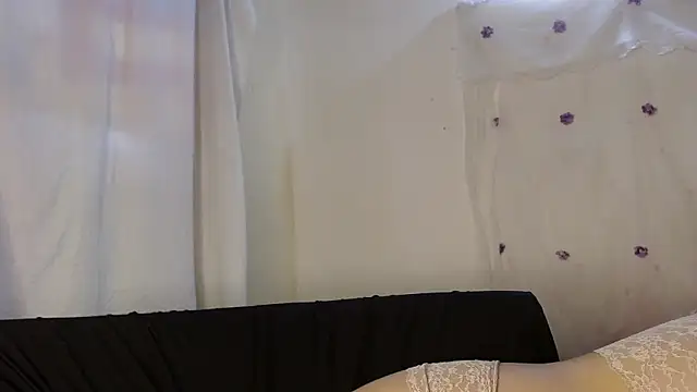 Snapshot of maraa_lee chatting on January 5, 2026, 9:51 pm maraa lee online show from January 5, 2026, 9:51 pm