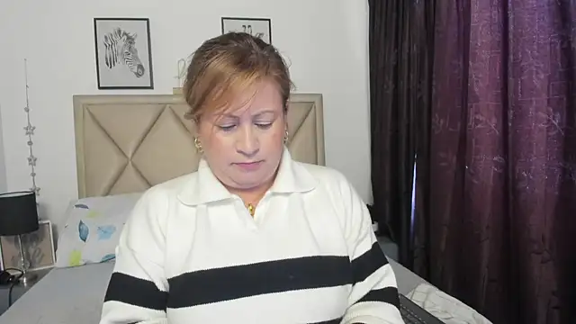 Snapshot of MonyCassius chatting on July 15, 2026, 12:34 pm MonyCassius online show from July 15, 2026, 12:34 pm
