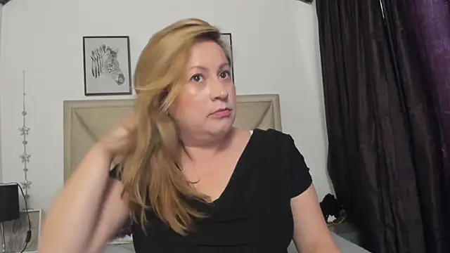 MonyCassius online show from May 29, 2026, 12:22 pm