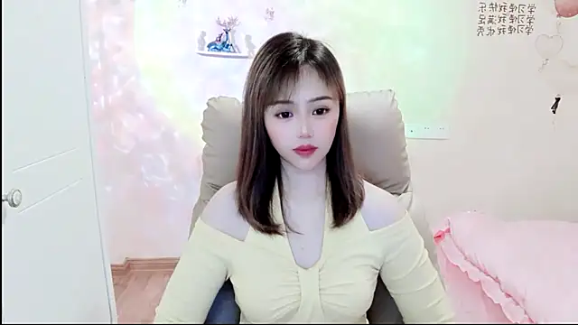 susan-YY online show from December 11, 2024, 10:36 am