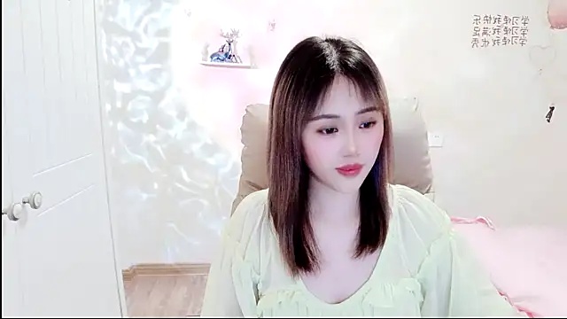 susan-YY online show from December 24, 2024, 11:49 am