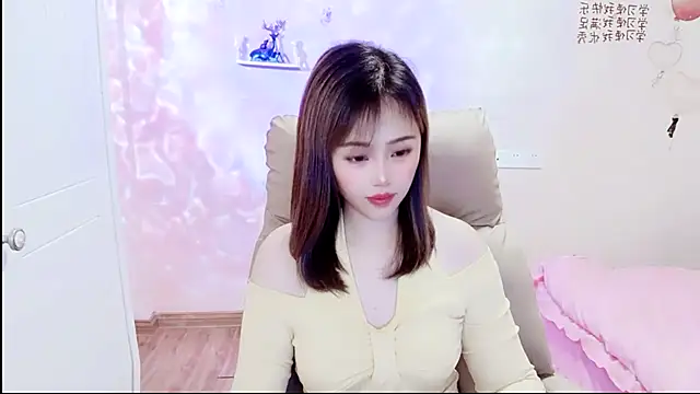 susan-YY online show from December 11, 2024, 1:39 pm