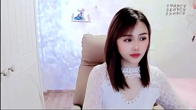 susan-YY online show from December 20, 2024, 12:27 pm