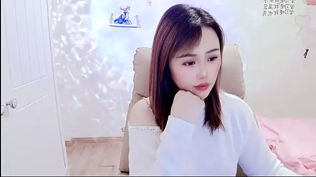 susan-YY online show from December 21, 2024, 2:30 am