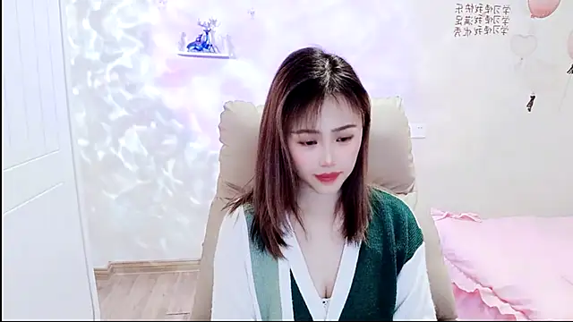 susan-YY online show from December 16, 2024, 6:43 am