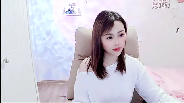 susan-YY online show from December 21, 2024, 5:36 am