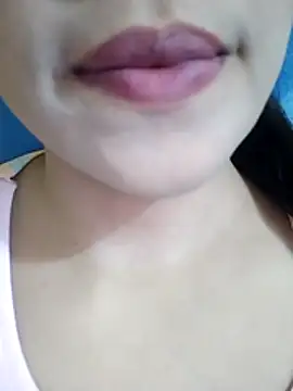 Snapshot of Anki-doll chatting on October 31, 2025, 5:37 am Anki-doll online show from October 31, 2025, 5:37 am