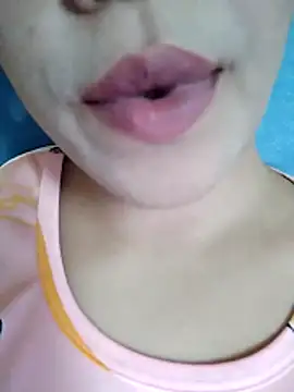 Snapshot of Anki-doll chatting on November 3, 2025, 5:45 am Anki-doll online show from November 3, 2025, 5:45 am