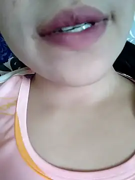 Snapshot of Anki-doll chatting on October 14, 2025, 5:52 am Anki-doll online show from October 14, 2025, 5:52 am