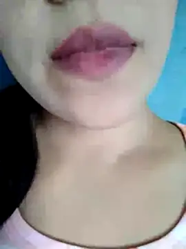 Snapshot of Anki-doll chatting on November 18, 2025, 5:33 am Anki-doll online show from November 18, 2025, 5:33 am