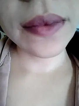 Snapshot of Anki-doll chatting on October 8, 2025, 5:31 am Anki-doll online show from October 8, 2025, 5:31 am