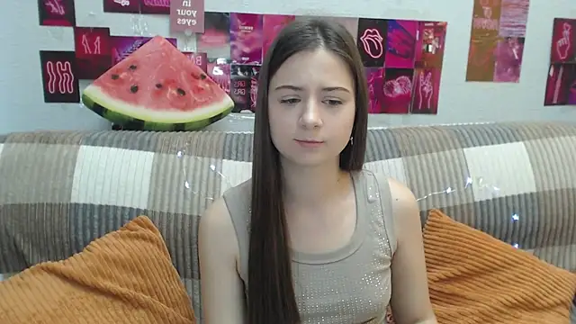 Snapshot of MilanaRoza chatting on June 25, 2026, 5:12 am MilanaRoza online show from June 25, 2026, 5:12 am