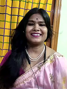 yoursweety09 online show from September 25, 2025, 4:57 pm