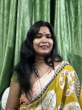 yoursweety09 online show from February 8, 2026, 6:05 pm