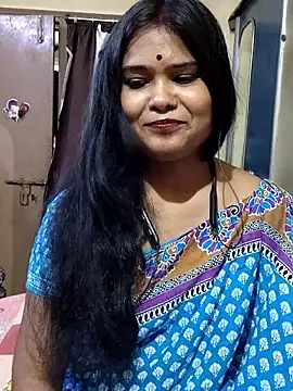 yoursweety09 online show from September 18, 2025, 7:55 am