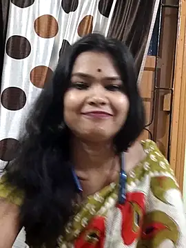 yoursweety09 online show from December 18, 2025, 12:05 am