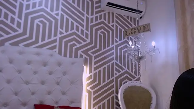 SashaDurante online show from October 17, 2025, 1:24 pm