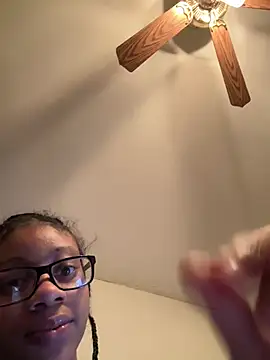 prettybrownhunybun online show from January 9, 2025, 2:33 am