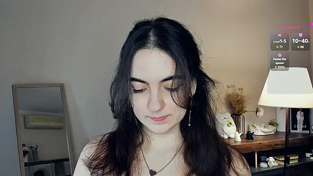 DracosMoon online show from November 3, 2025, 7:02 am