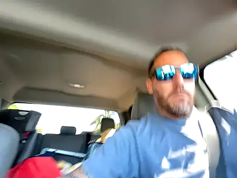 lancehungsandbaby online show from September 21, 2025, 2:22 pm