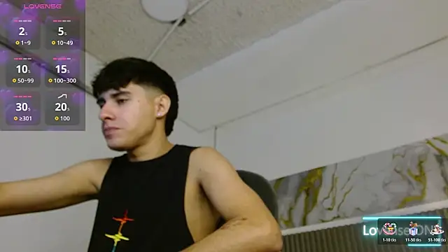 Snapshot of Dyla_n18 chatting on February 6, 2026, 8:05 pm Dyla n18 online show from February 6, 2026, 8:05 pm