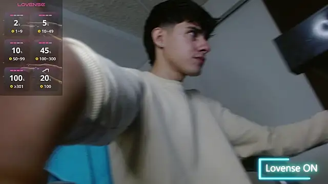 Snapshot of Dyla_n18 chatting on February 28, 2026, 1:44 pm Dyla n18 online show from February 28, 2026, 1:44 pm