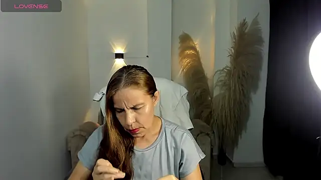 Snapshot of Milf_karlye chatting on February 14, 2026, 3:07 am Milf karlye online show from February 14, 2026, 3:07 am