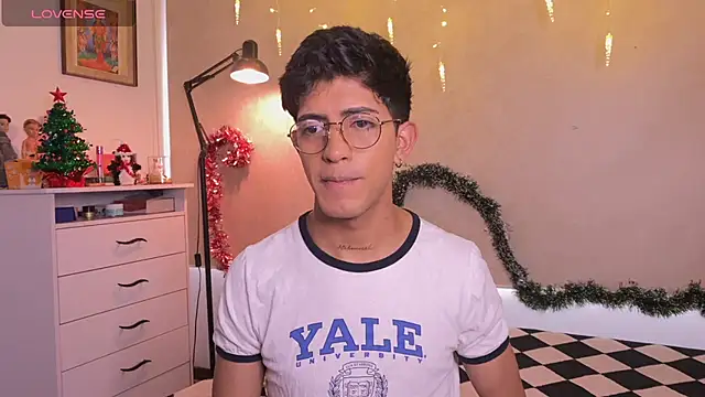 teobowny  online show from December 17, 2025, 6:46 pm