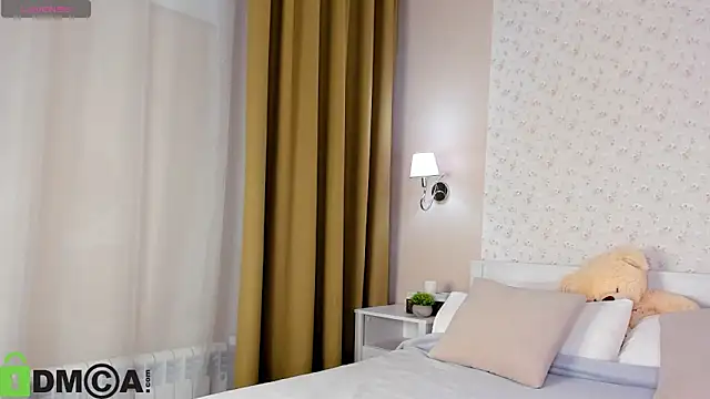 Jennifer Wadee online show from March 20, 2026, 11:39 pm