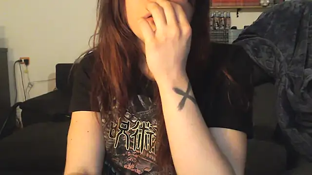 complicata mente online show from January 14, 2025, 4:50 pm