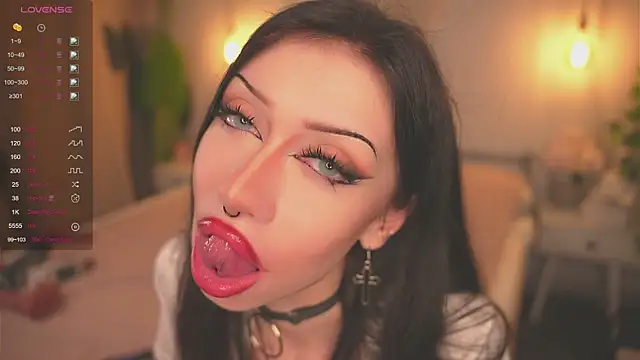 Snapshot of Devilsss_toy chatting on October 20, 2025, 4:07 pm Devilsss toy online show from October 20, 2025, 4:07 pm