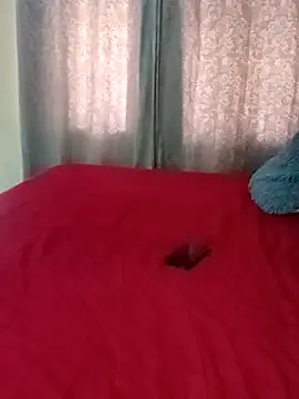 Luciouslips00 online show from September 22, 2025, 8:42 am