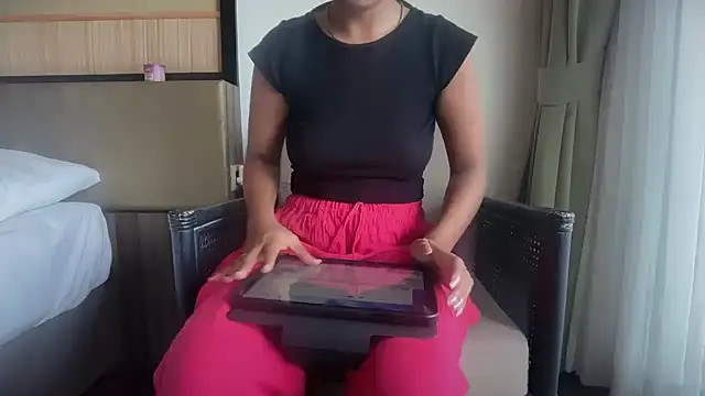 HornyBabe  online show from May 18, 2026, 5:13 am