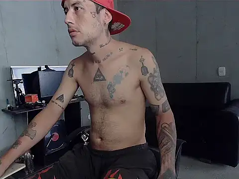 patrik tattoo  online show from March 23, 2026, 5:35 pm