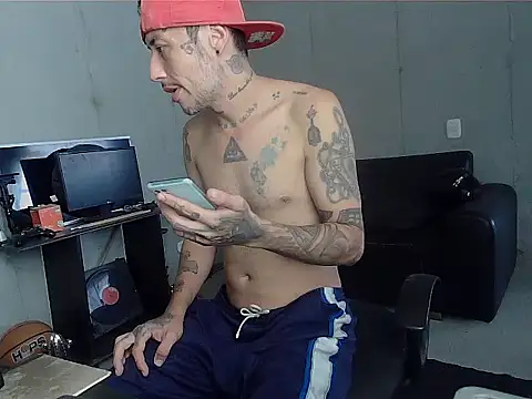 Snapshot of patrik_tattoo_ chatting on March 4, 2026, 4:26 pm patrik tattoo online show from March 4, 2026, 4:26 pm