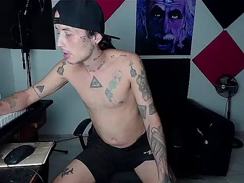 patrik tattoo  online show from October 2, 2025, 3:21 am