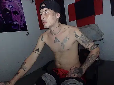 Snapshot of patrik_tattoo_ chatting on June 8, 2026, 5:52 am patrik tattoo online show from June 8, 2026, 5:52 am